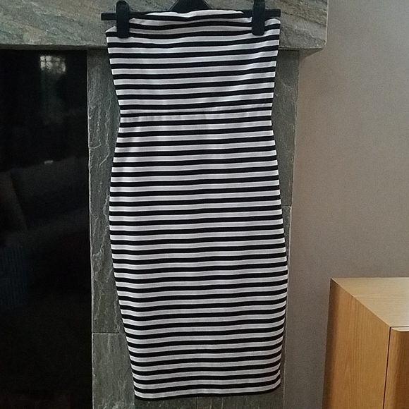 Express Dress - Picture 1 of 6